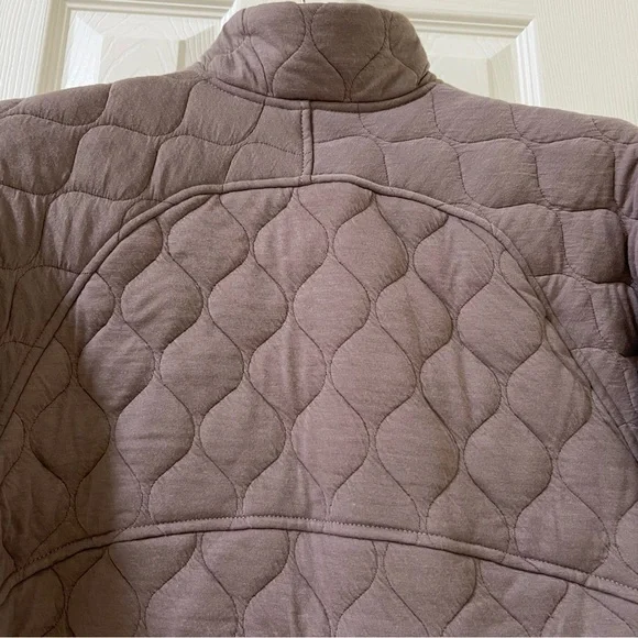 Women's FLX Cropped Quilted Jacket NWT Size XS Truffle - Picture 6 of 15